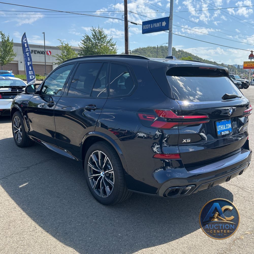 2024 BMW X5 M60i