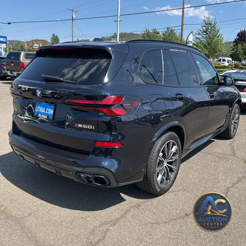2024 BMW X5 M60i