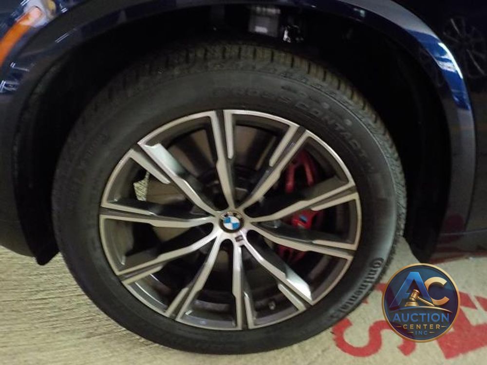 2025 BMW X5 M60i