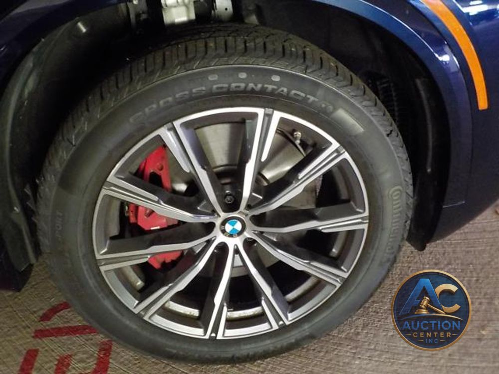 2025 BMW X5 M60i