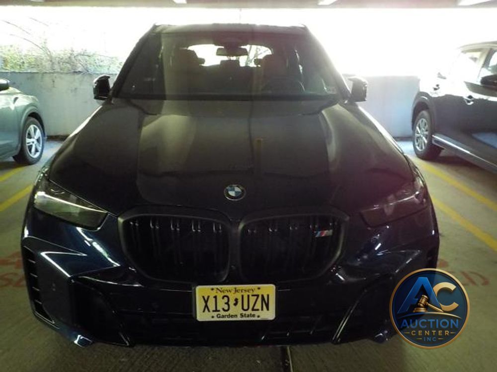 2025 BMW X5 M60i