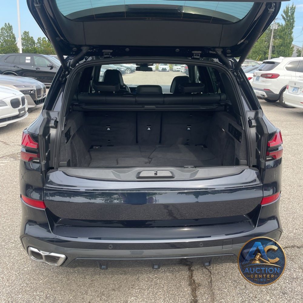 2026 BMW X5 M60i