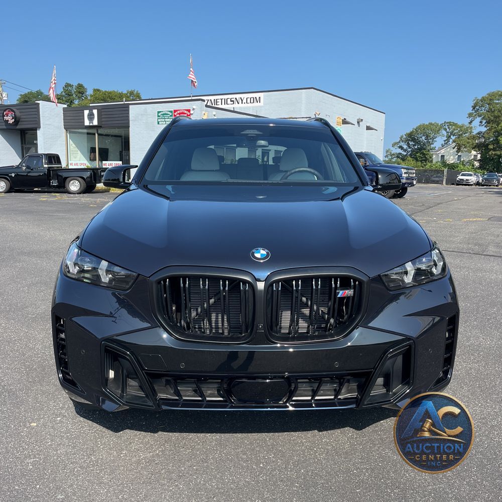 2025 BMW X5 M60i