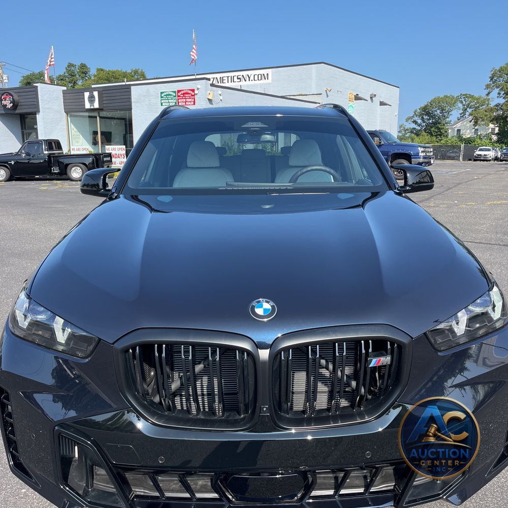 2025 BMW X5 M60i