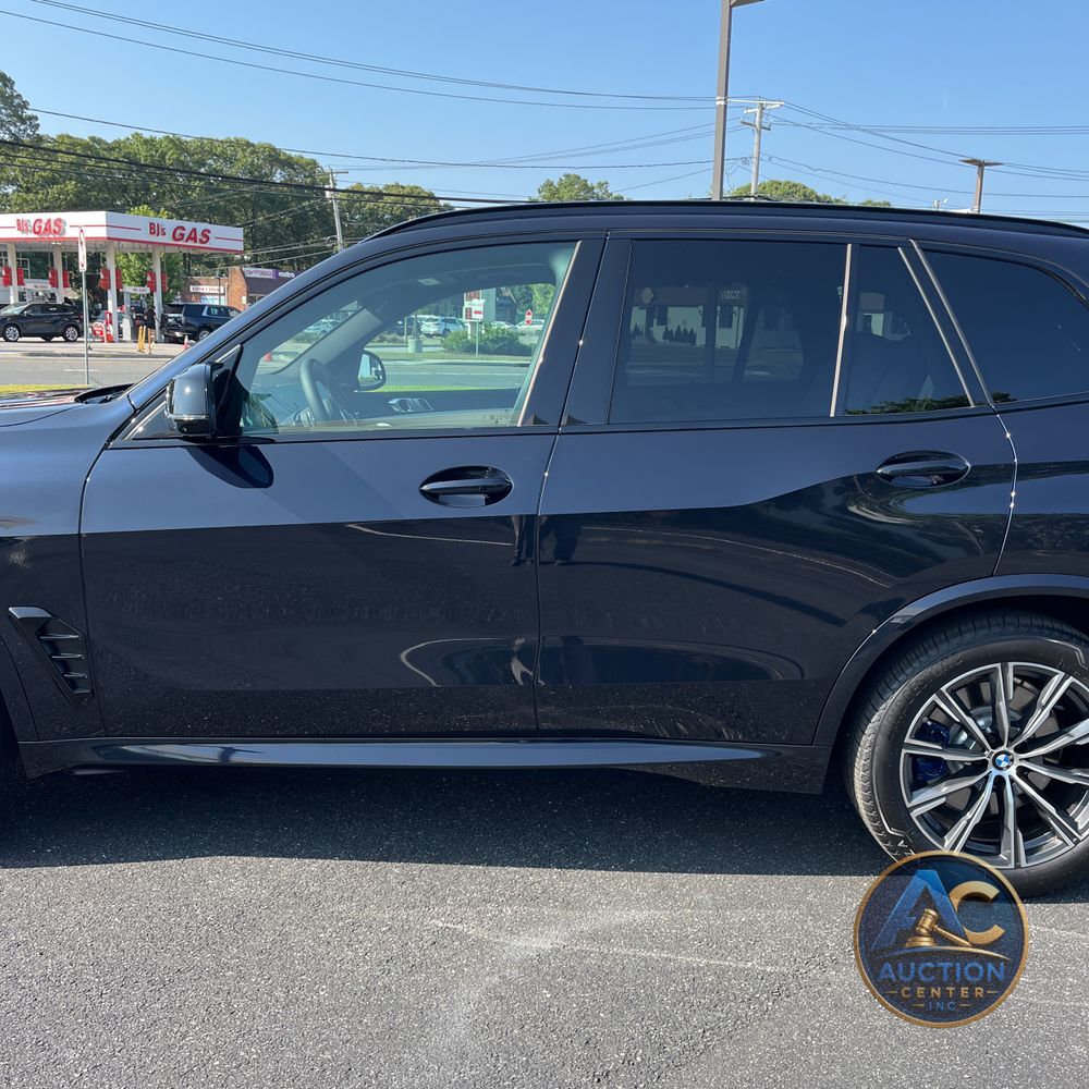 2025 BMW X5 M60i