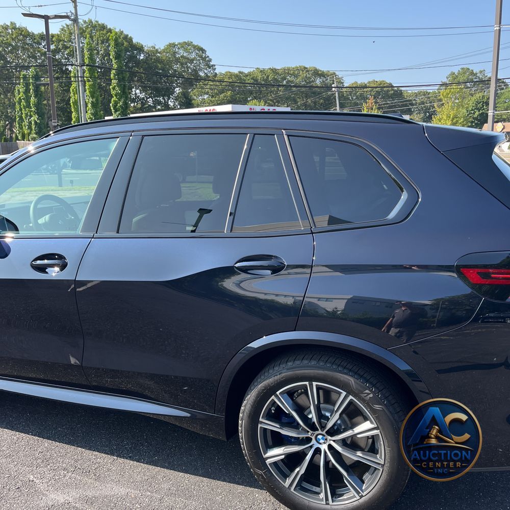 2025 BMW X5 M60i