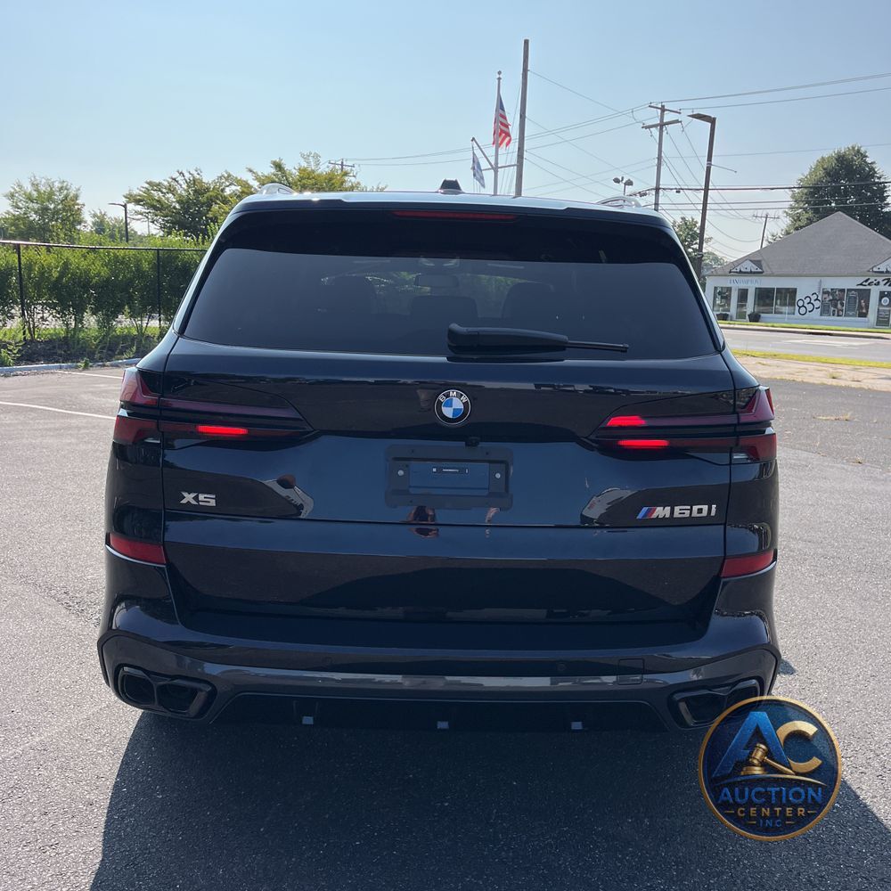 2025 BMW X5 M60i