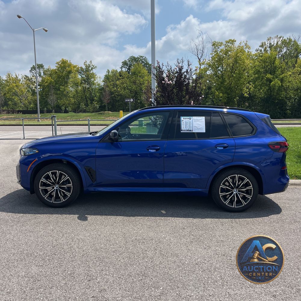2024 BMW X5 M60i