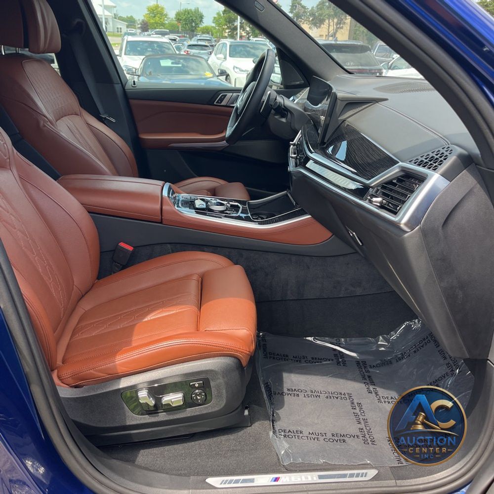 2024 BMW X5 M60i