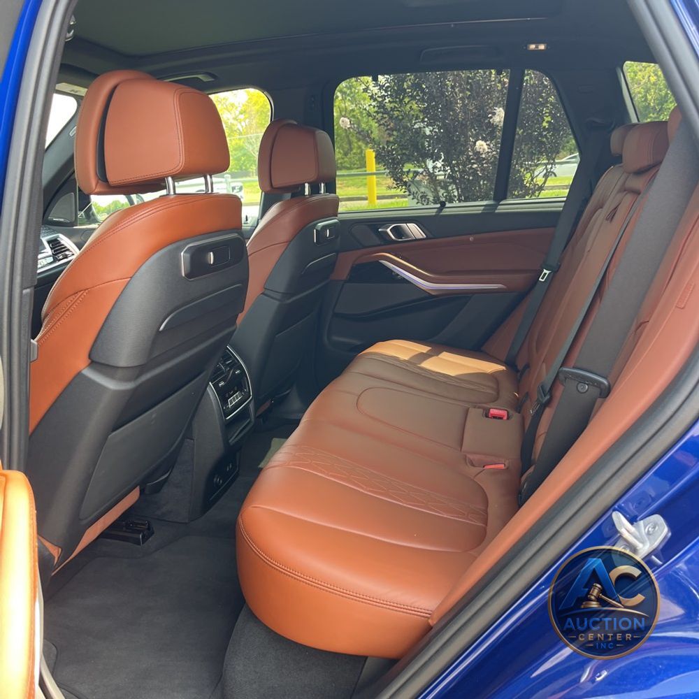 2024 BMW X5 M60i