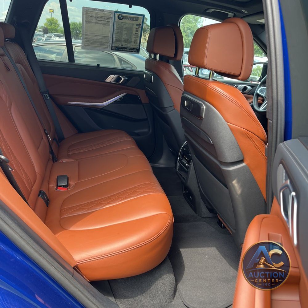 2024 BMW X5 M60i