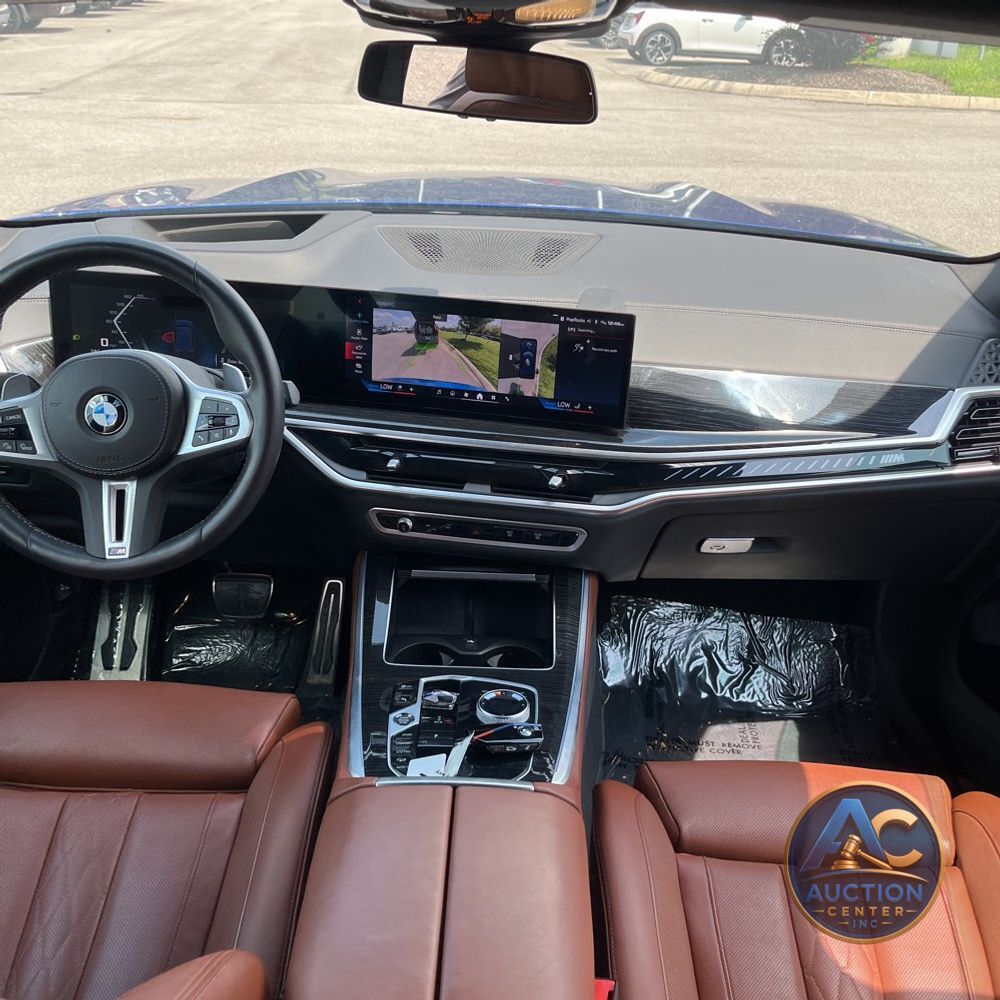2024 BMW X5 M60i