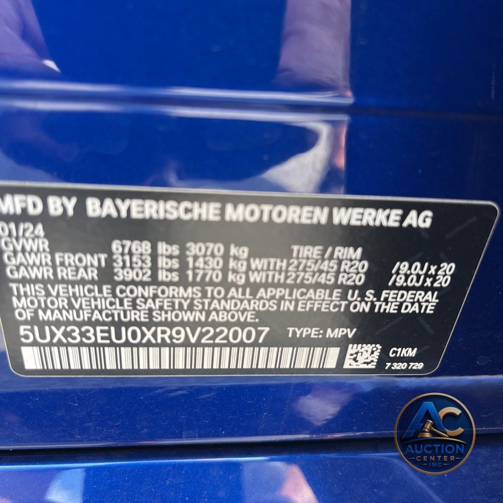 2024 BMW X5 M60i