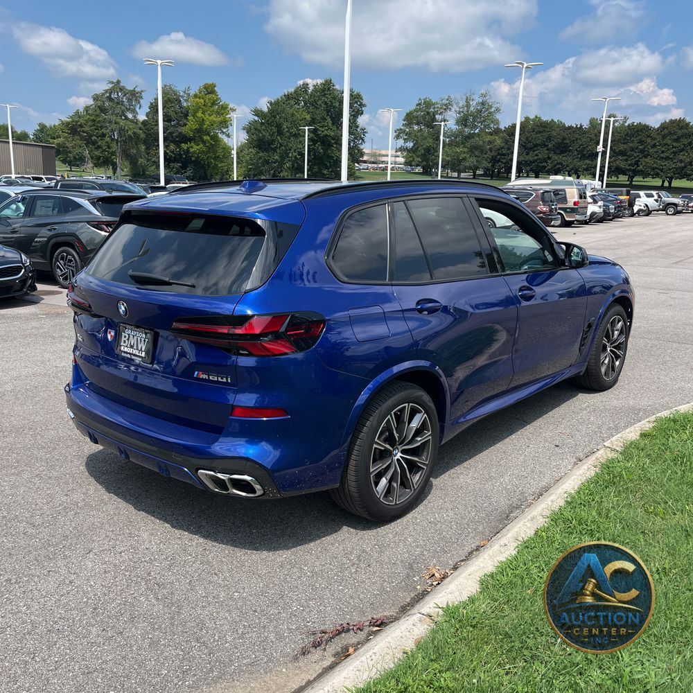 2024 BMW X5 M60i