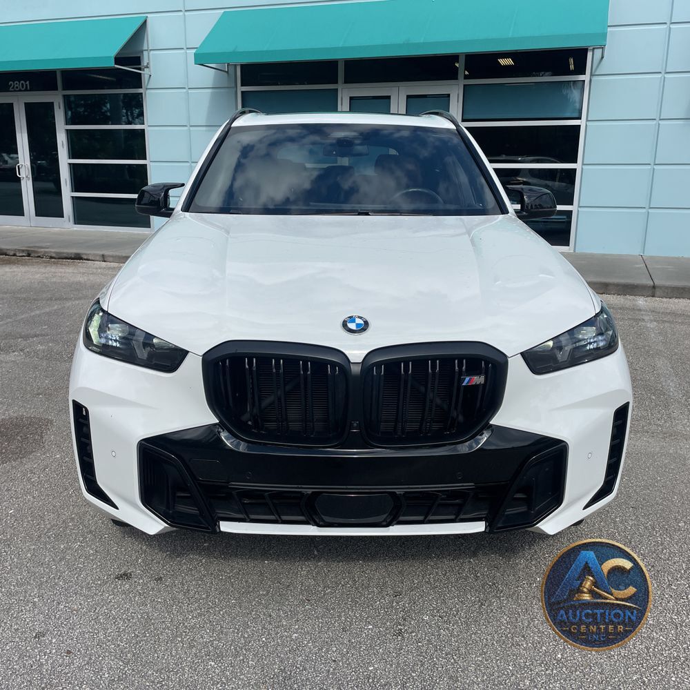 2025 BMW X5 M60i