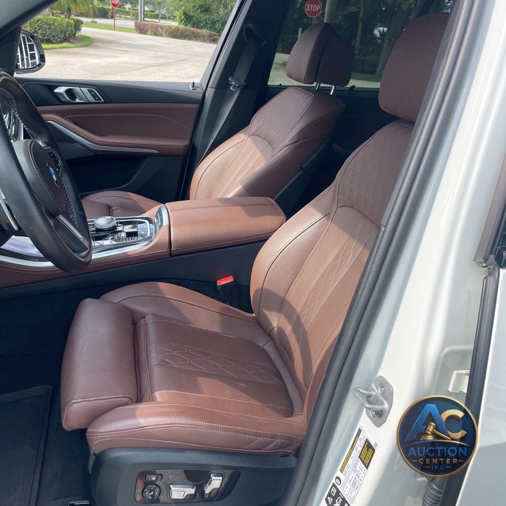 2025 BMW X5 M60i