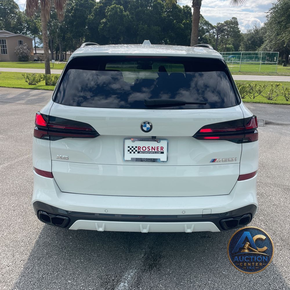 2025 BMW X5 M60i