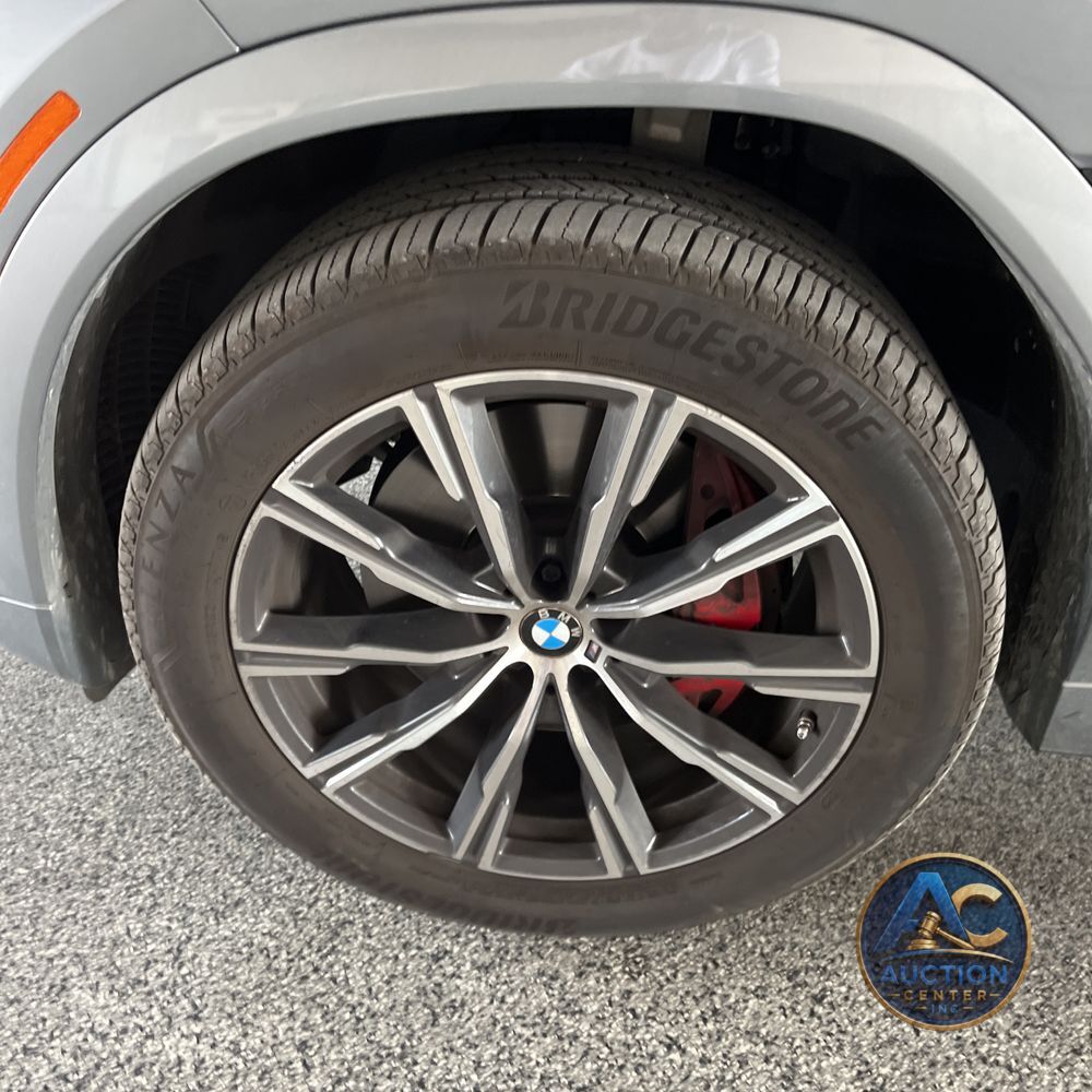 2025 BMW X6 XDrive40i