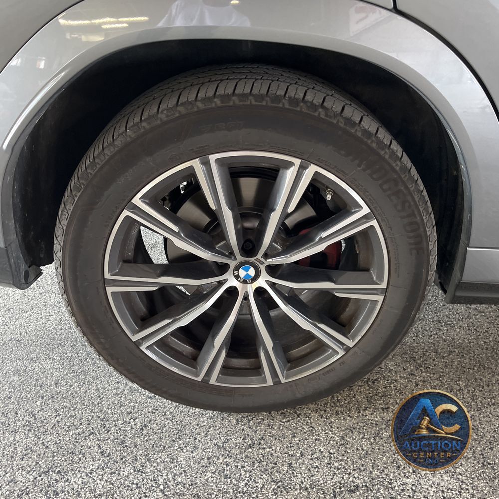 2025 BMW X6 XDrive40i