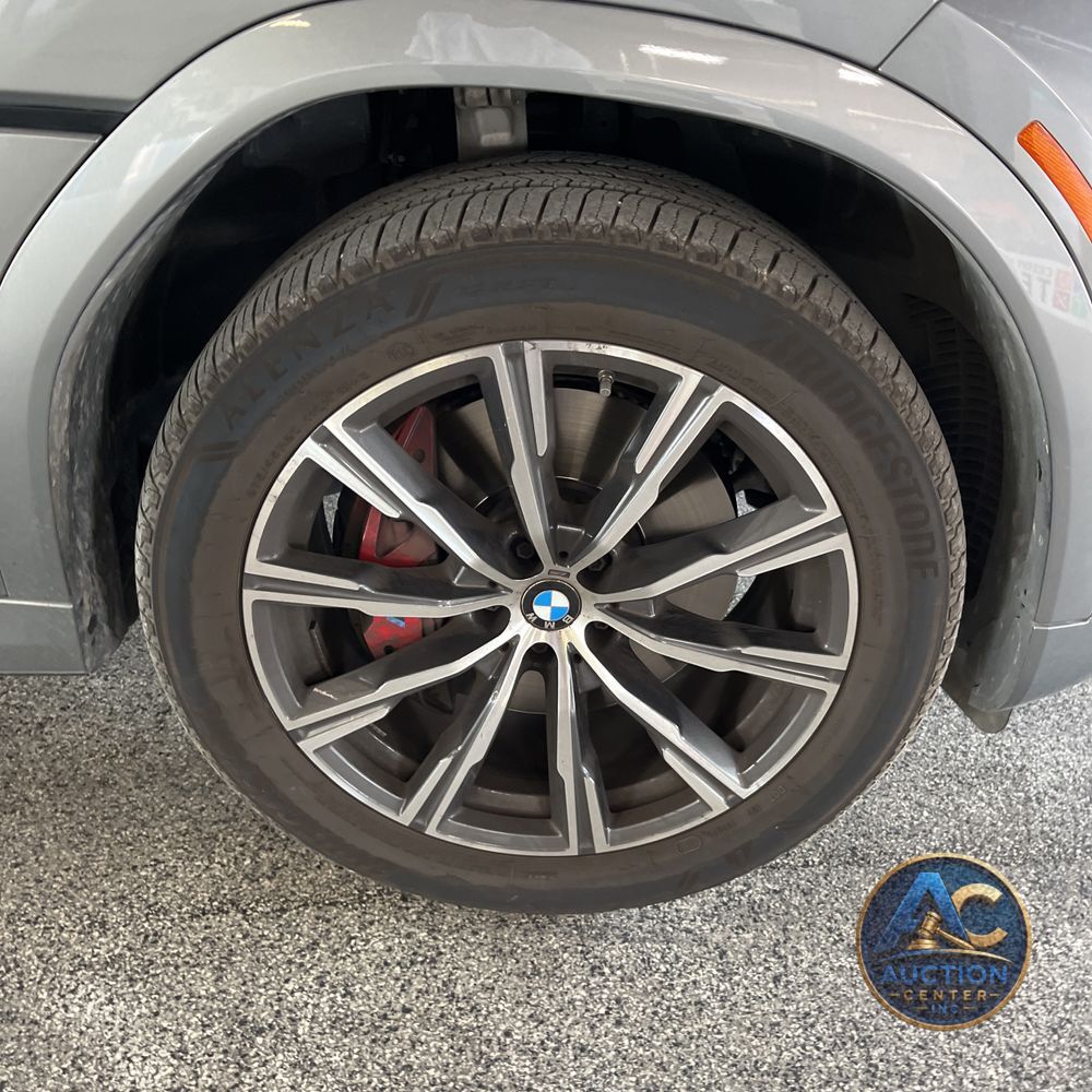 2025 BMW X6 XDrive40i