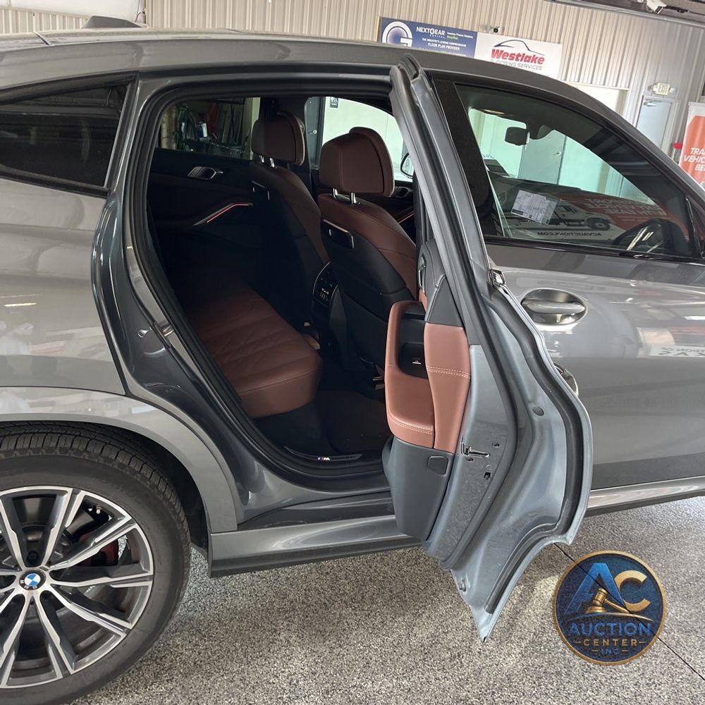 2025 BMW X6 XDrive40i