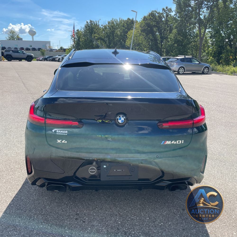 2024 BMW X4 M40i