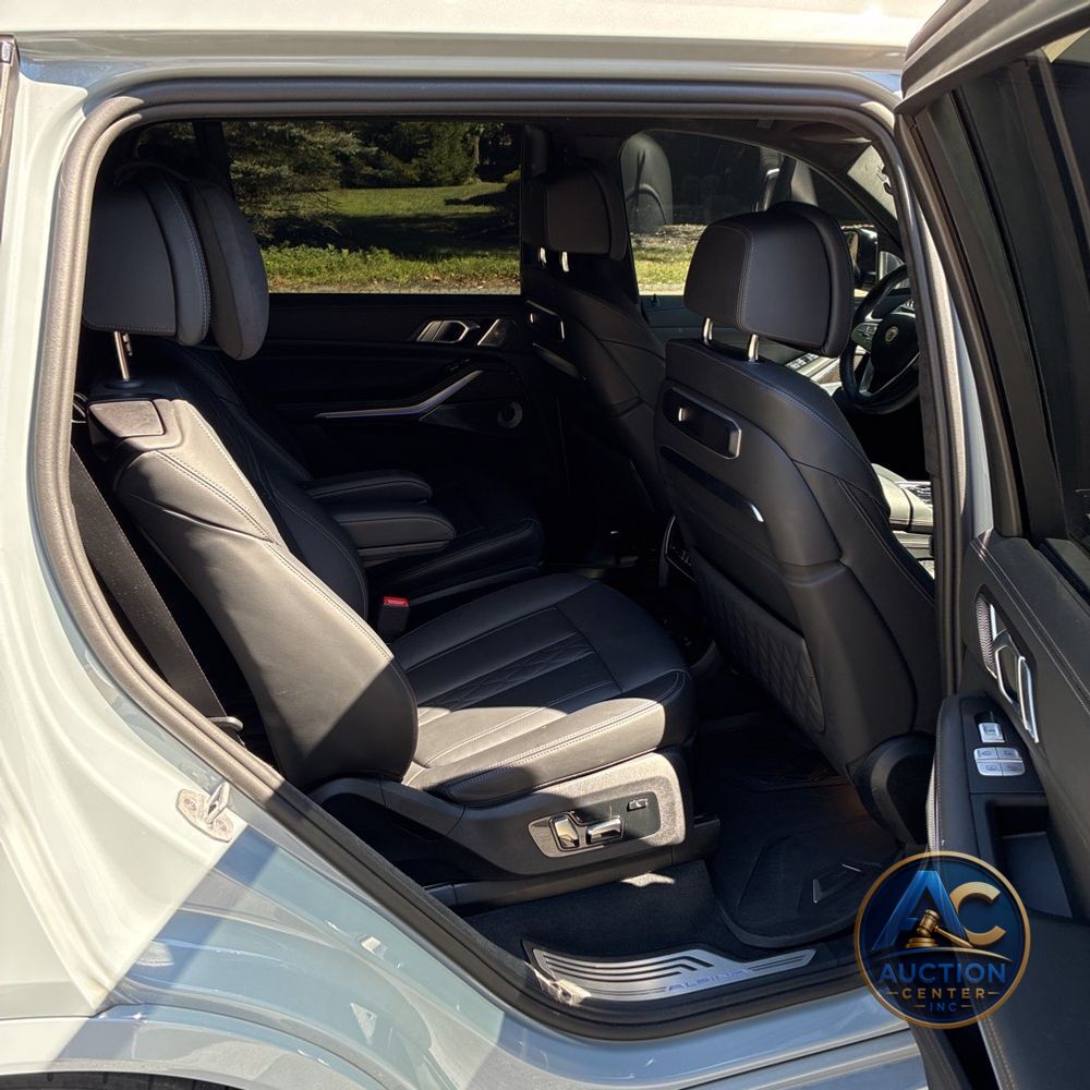 2024 BMW X7 Alpina XB7