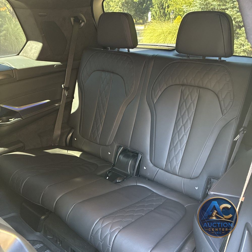 2024 BMW X7 Alpina XB7