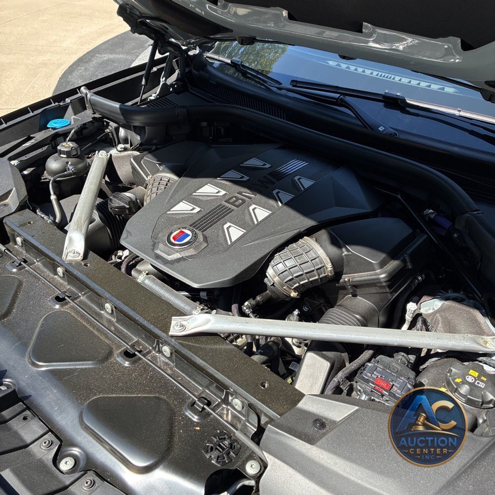 2024 BMW X7 Alpina XB7