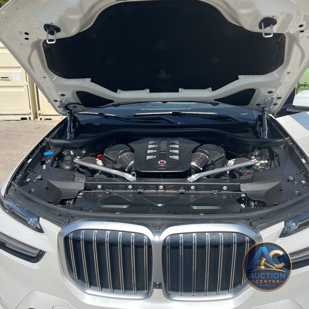 2024 BMW X7 Alpina XB7