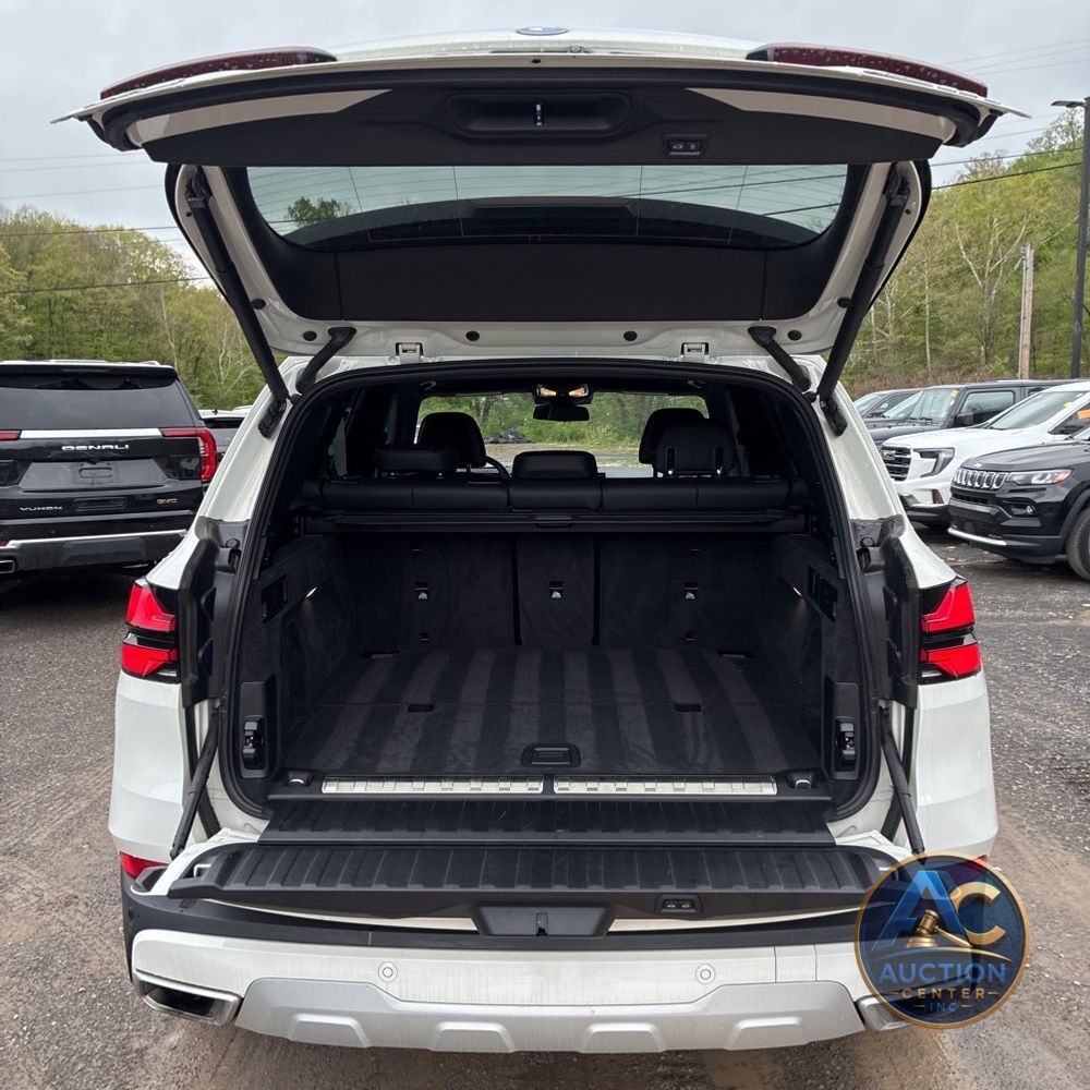 2024 BMW X5 xDrive50e