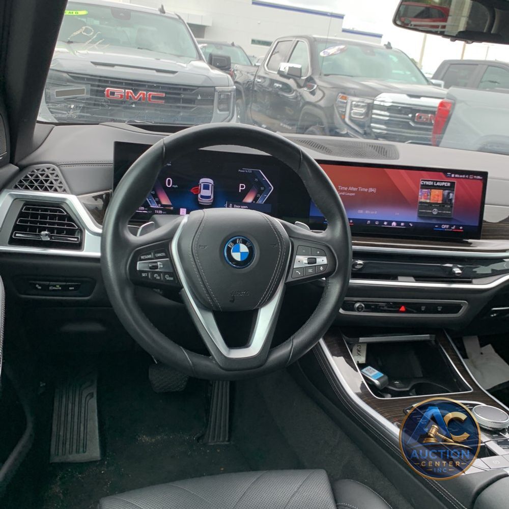 2024 BMW X5 xDrive50e