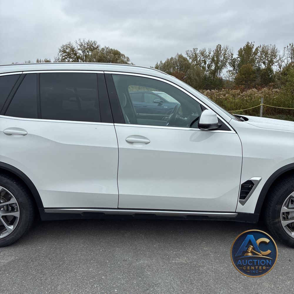 2024 BMW X5 xDrive50e
