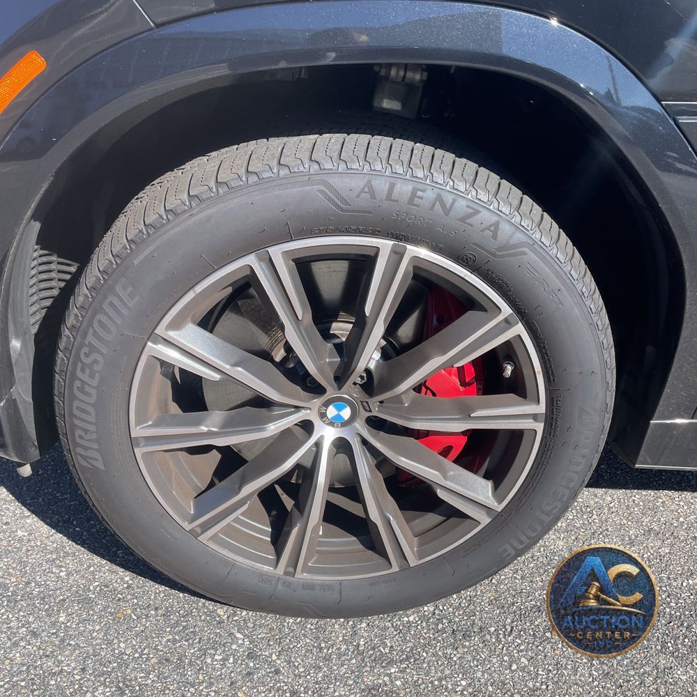 2025 BMW X6 M60i xDrive