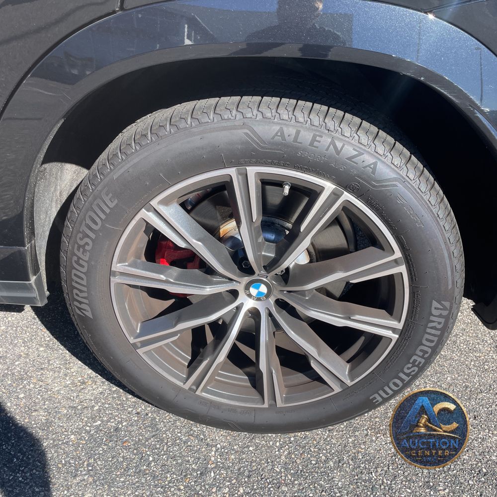 2025 BMW X6 M60i xDrive