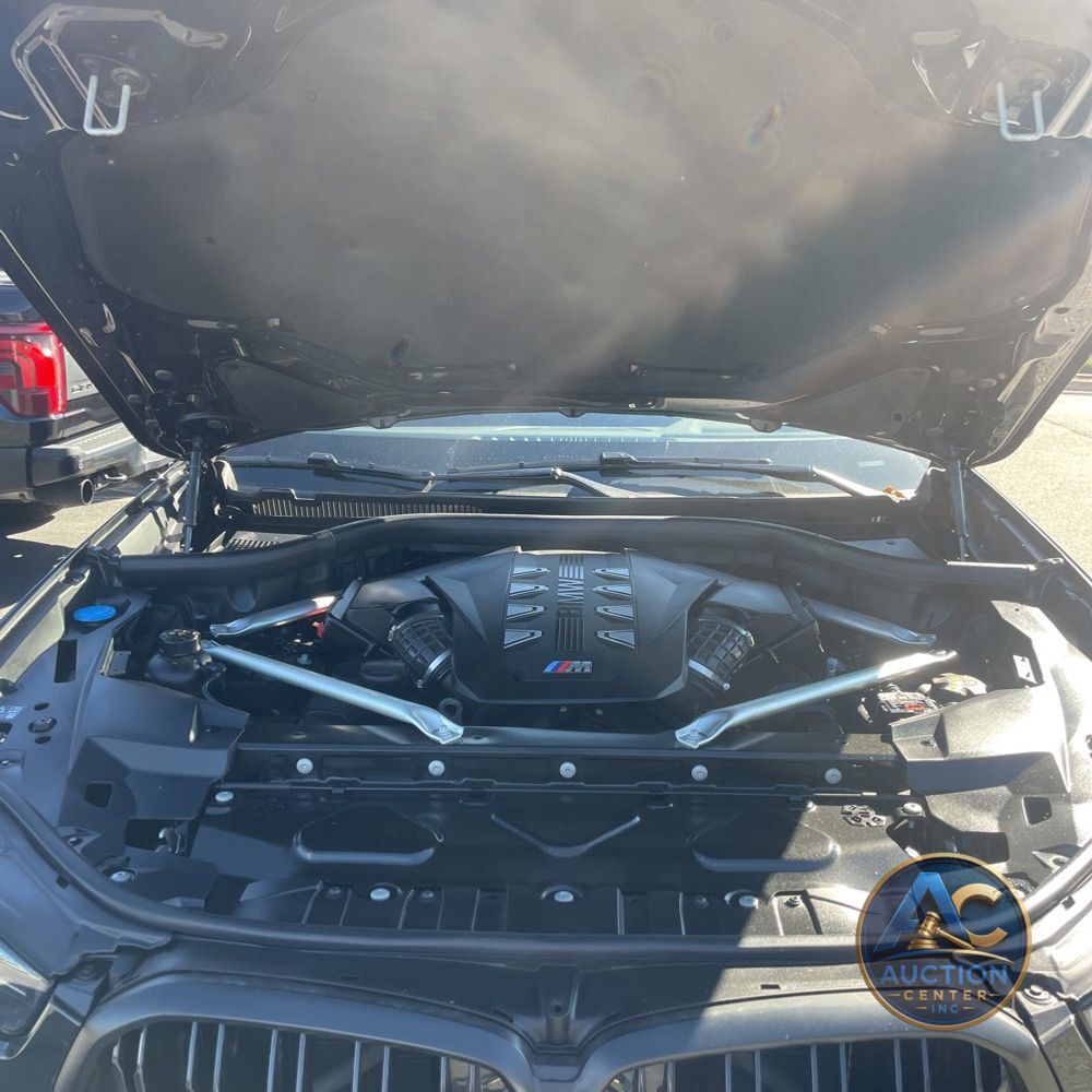 2025 BMW X6 M60i xDrive