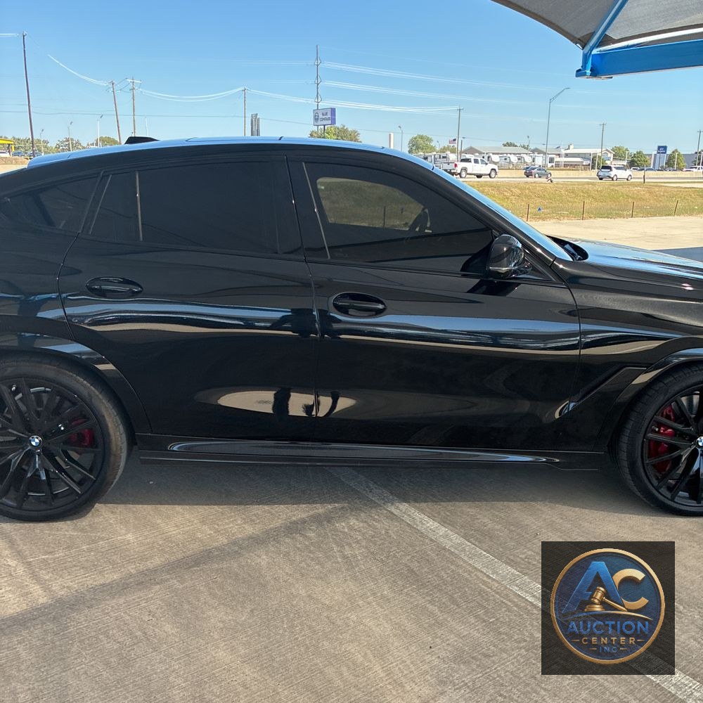 2025 BMW X6 M60i xDrive