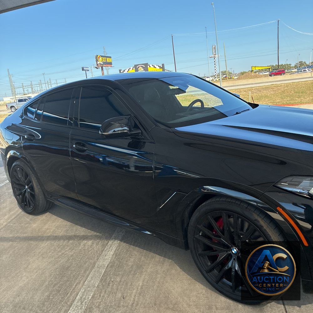 2025 BMW X6 M60i xDrive