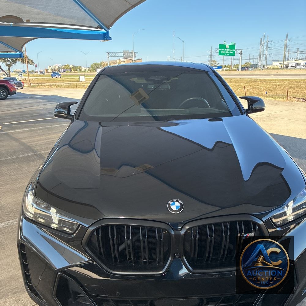 2025 BMW X6 M60i xDrive