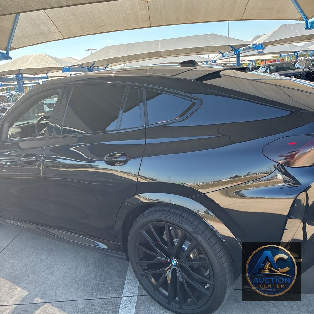 2025 BMW X6 M60i xDrive