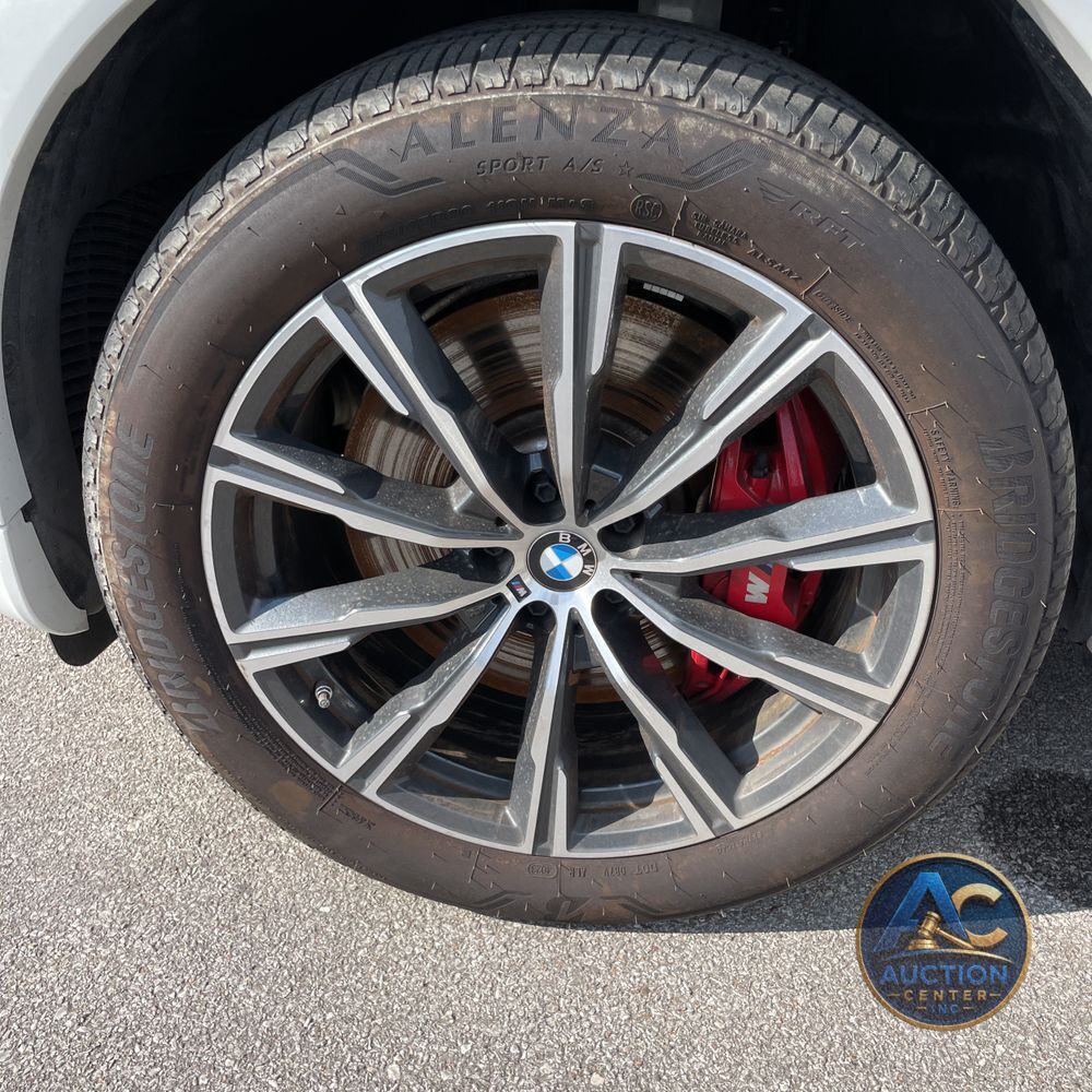 2024 BMW X6 M60i