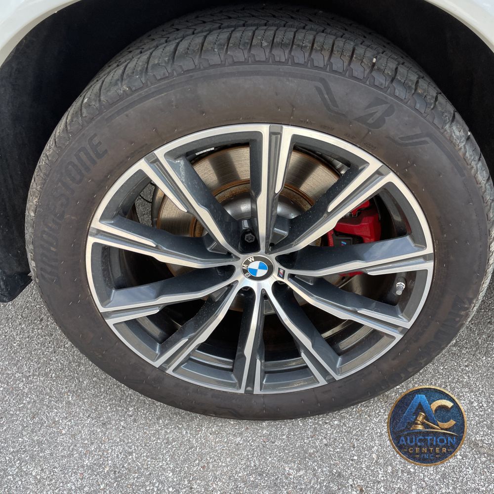 2024 BMW X6 M60i