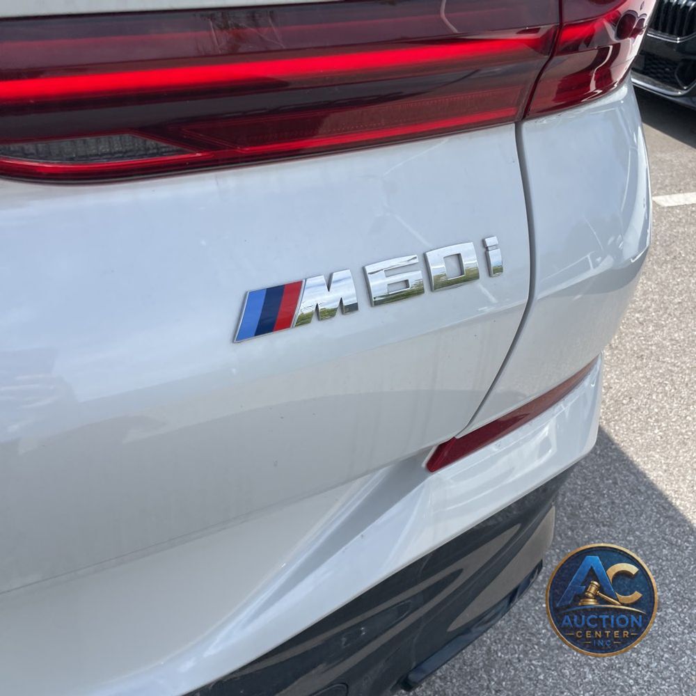 2024 BMW X6 M60i
