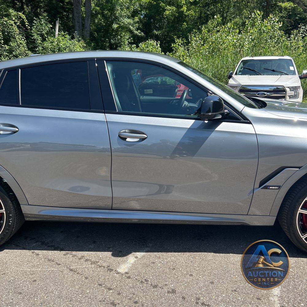 2024 BMW X6 M60i