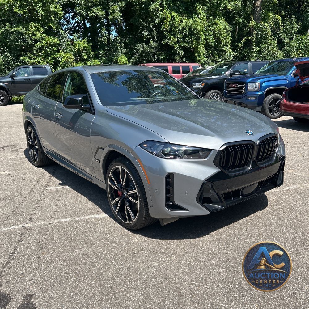 2024 BMW X6 M60i