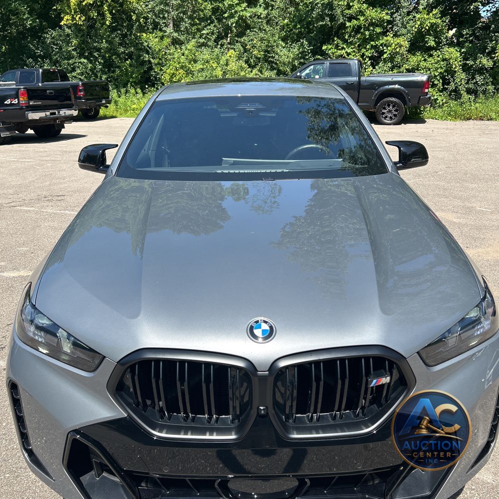 2024 BMW X6 M60i