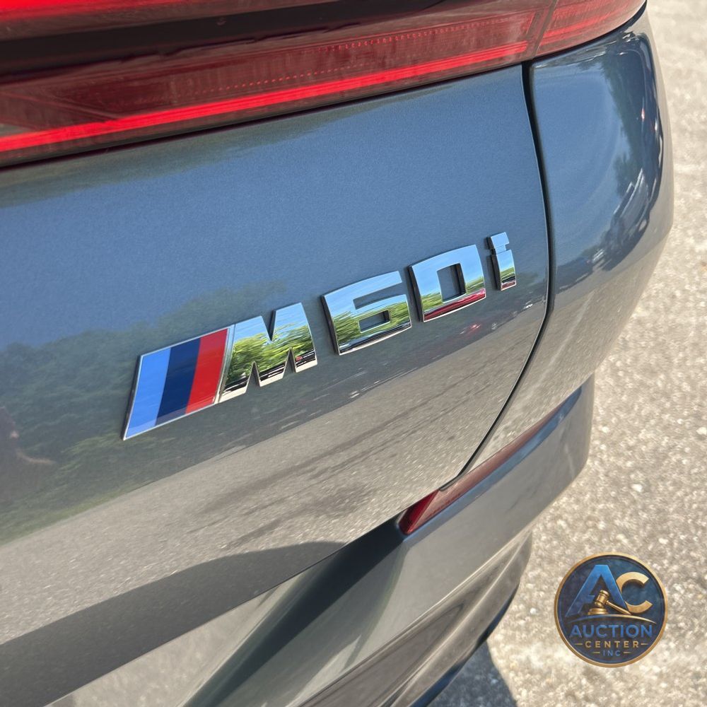 2024 BMW X6 M60i