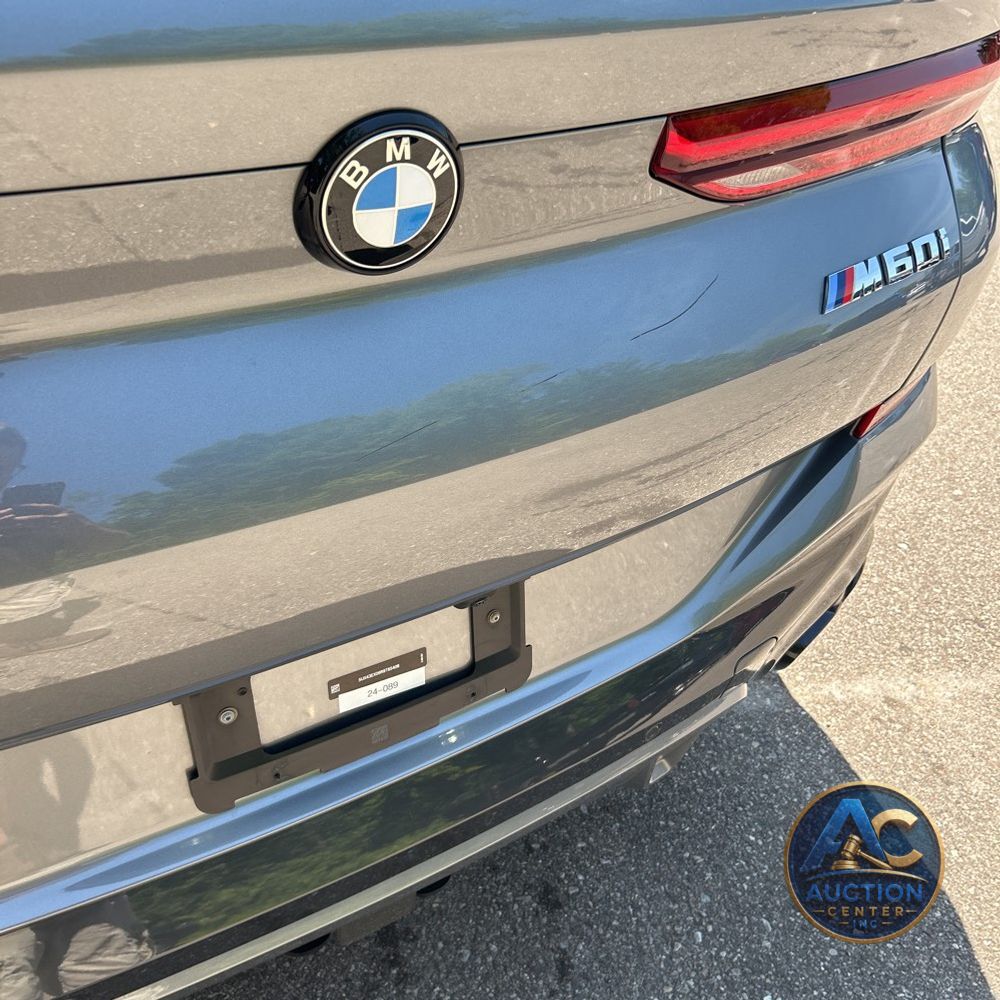 2024 BMW X6 M60i