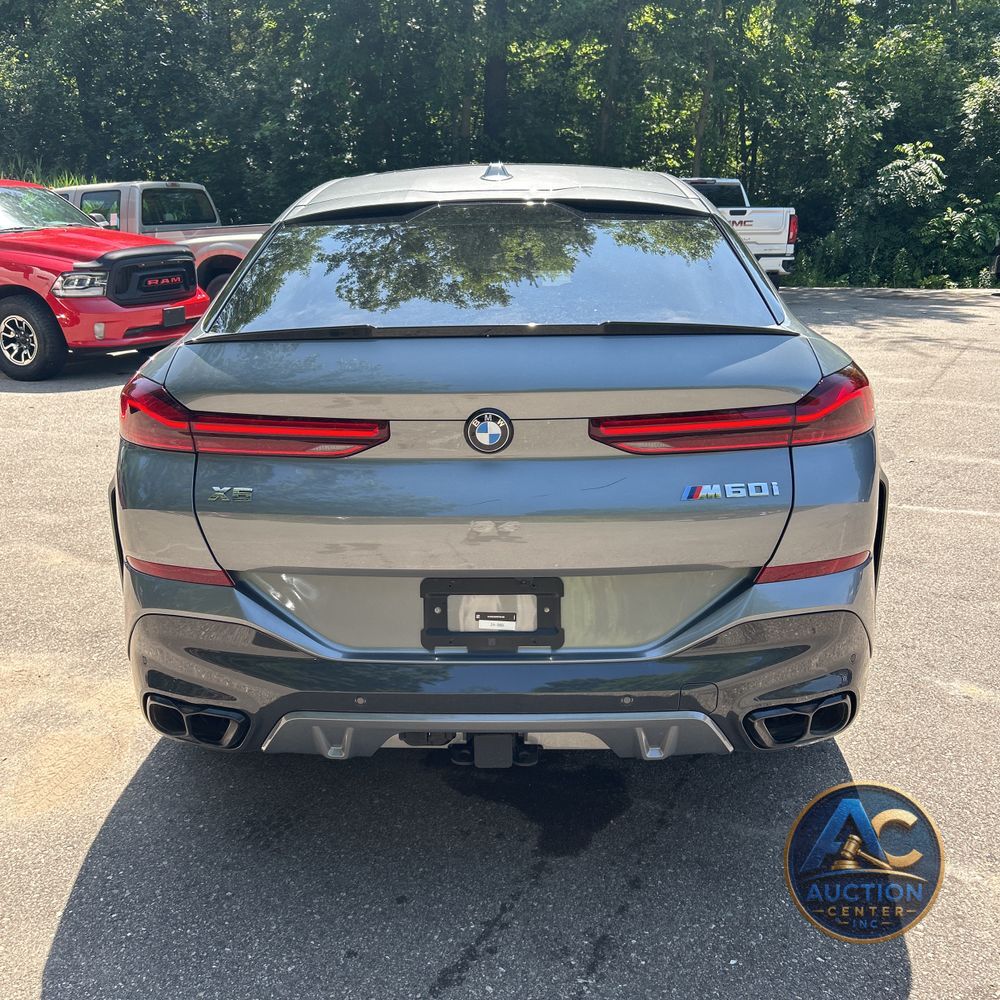 2024 BMW X6 M60i
