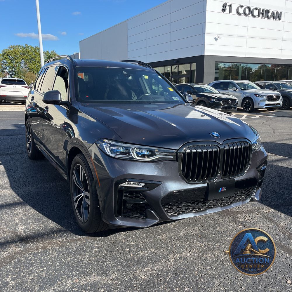 2022 BMW X7 M50i